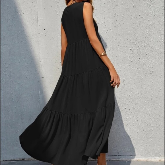 Boho V neck ruffle hem maxi dress - Picture 2 of 12